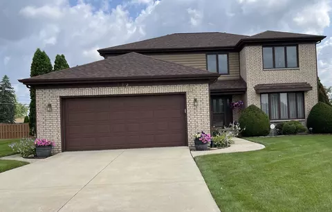 772 Yorkshire Ln, Des Plaines, IL 60016