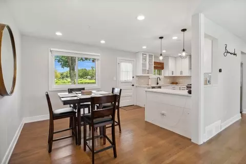 111 E Millers Rd, Des Plaines, IL 60016 photo 6