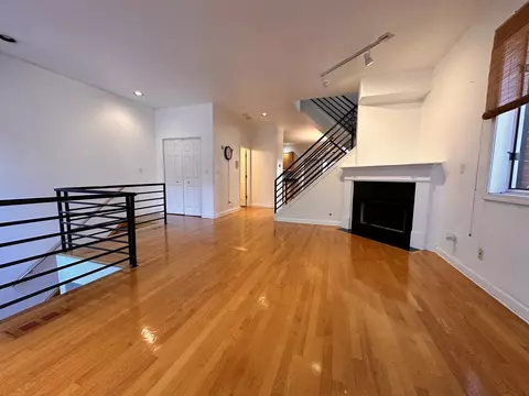 936 E 48th St, Chicago, IL 60615 photo 8