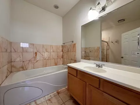 936 E 48th St, Chicago, IL 60615 photo 10