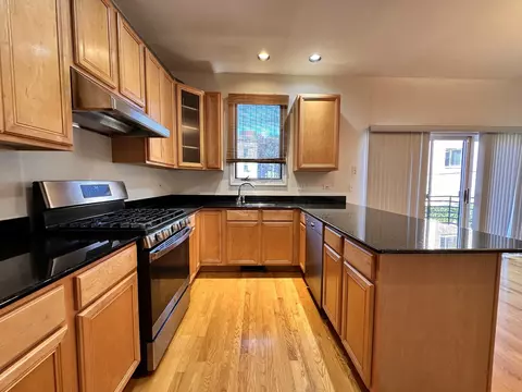 936 E 48th St, Chicago, IL 60615 photo 5