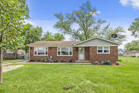 5523 W 84th Pl, Burbank, IL 60459