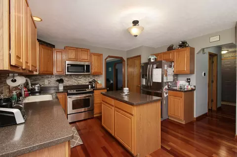 1409 Lismore Ln, Normal, IL 61761 photo 9