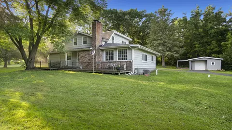 7083 S Main St, Rockford, IL 61102