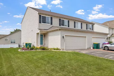 1527 Peachtree Ln, Lockport, IL 60441