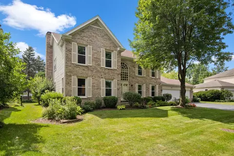 3217 Fox Hunt Ln, Saint Charles, IL 60174