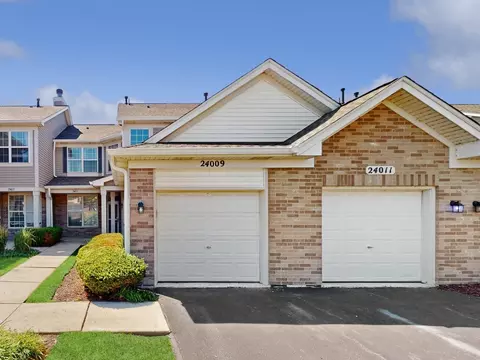 24009 Pear Tree Cir #24009, Plainfield, IL 60585