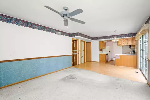 3121 Eugene Ln, Aurora, IL 60504 photo 11