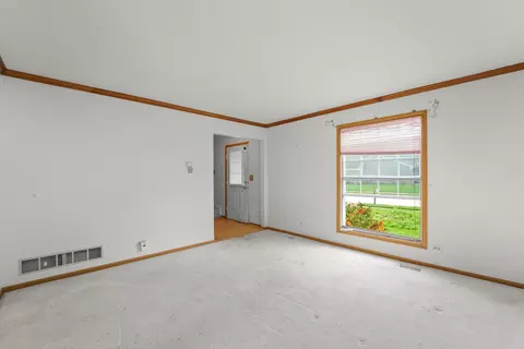 3121 Eugene Ln, Aurora, IL 60504 photo 4