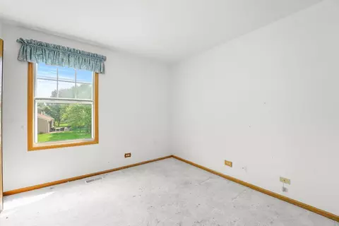 3121 Eugene Ln, Aurora, IL 60504 photo 14