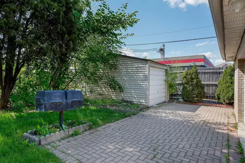 7800 W 79th Pl, Bridgeview, IL 60455 photo 24