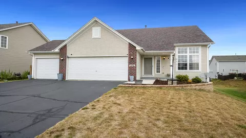 805 Dr Clark Way, South Beloit, IL 61080