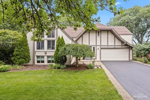 837 Shiloh Cir, Naperville, IL 60540