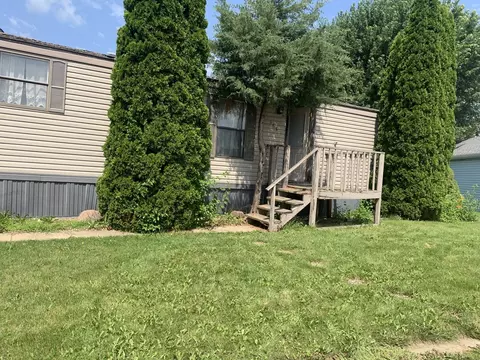 165 Jacalyn Ct, Manteno, IL 60950