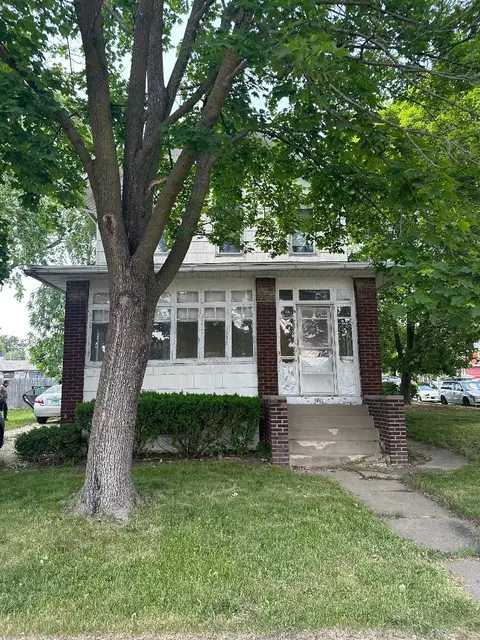 1055 3rd St, Lasalle, IL 61301