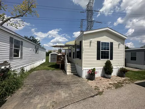 1330 Rand Rd #139, Des Plaines, IL 60016