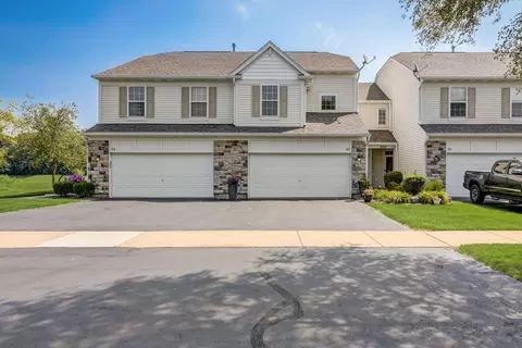 527 Terra Springs Cir, Volo, IL 60020