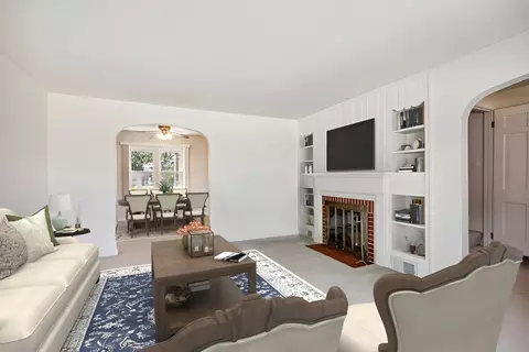 30 E Logan St, Lemont, IL 60439 photo 7
