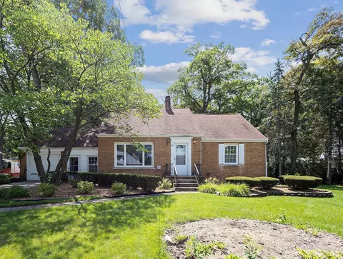 30 E Logan St, Lemont, IL 60439 photo 2