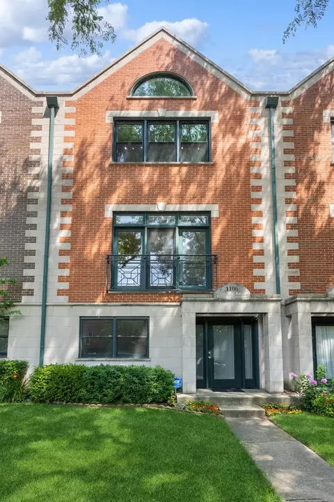 1106 E 54th St, Chicago, IL 60615 photo 2