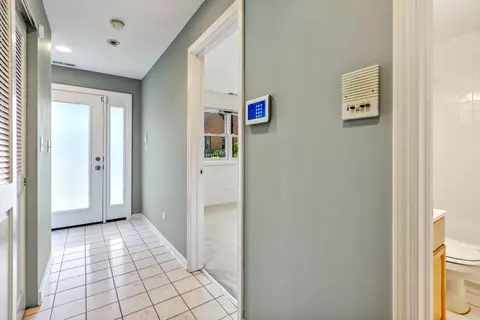 1106 E 54th St, Chicago, IL 60615 photo 3