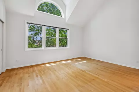 1106 E 54th St, Chicago, IL 60615 photo 15