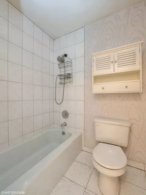 1500 Harbour Dr #1Q, Wheeling, IL 60090 photo 8