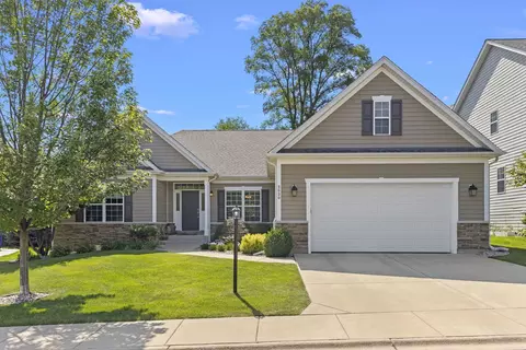 2030 Windham Cir, Wheaton, IL 60187