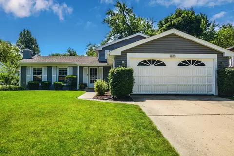 885 Boxwood Ln, Buffalo Grove, IL 60089