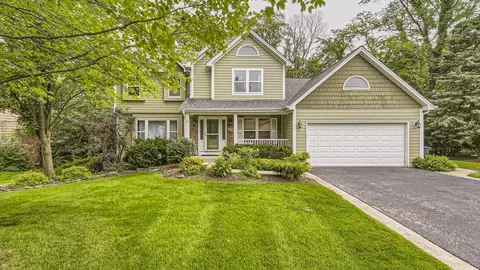 885 Bonnie Brae Ln, Bolingbrook, IL 60440