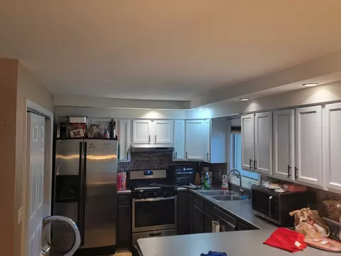 611 W Eastern Ave, Mchenry, IL 60051 photo 6