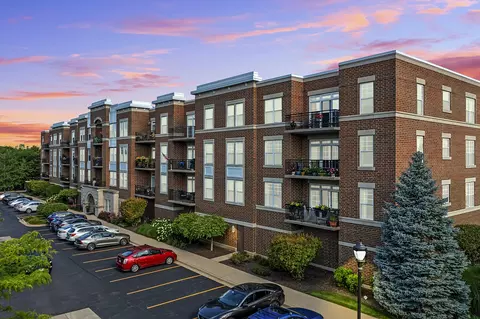 435 W Wood St #314A, Palatine, IL 60067