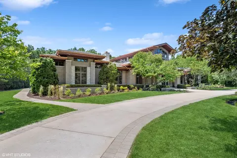 1700 Paddock Ln, Lake Forest, IL 60045