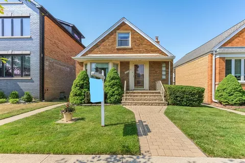 7252 W Palatine Ave, Chicago, IL 60631