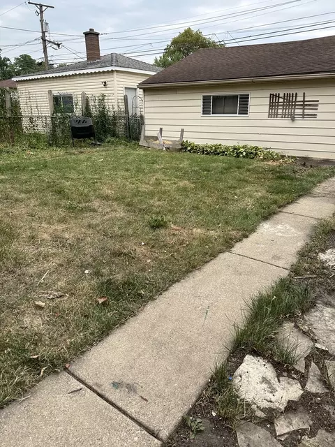 1247 Maple Ave, Berwyn, IL 60402 photo 24