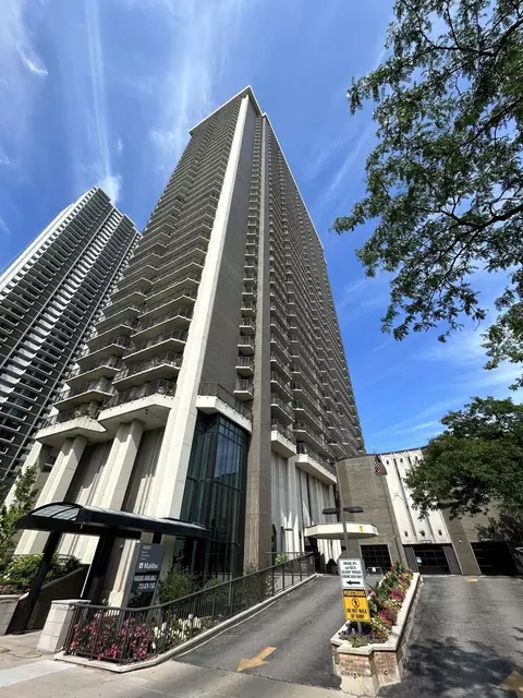 6007 N Sheridan Rd #15D, Chicago, IL 60660