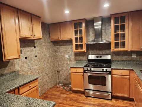 346 Cherry Ln, Glenview, IL 60025 photo 3