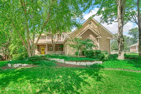 356 79th Pl, Willowbrook, IL 60527