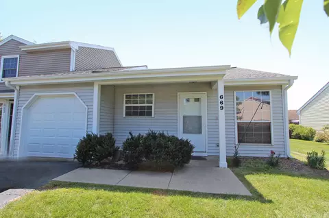 669 Nantucket Way, Island Lake, IL 60042
