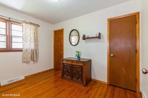 705 Bourn St, Harvard, IL 60033 photo 9