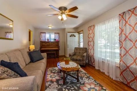 705 Bourn St, Harvard, IL 60033 photo 3