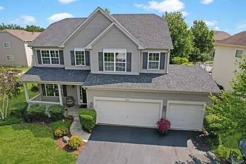 2210 Hagaman Ln, Montgomery, IL 60538