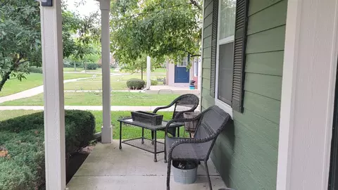 3602 Hyde Park Ct, Elgin, IL 60124 photo 4