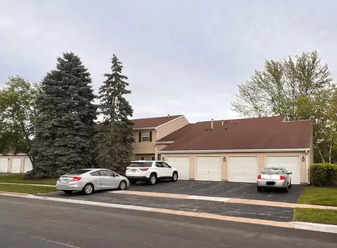 549 E Shag Bark Ln #G, Streamwood, IL 60107