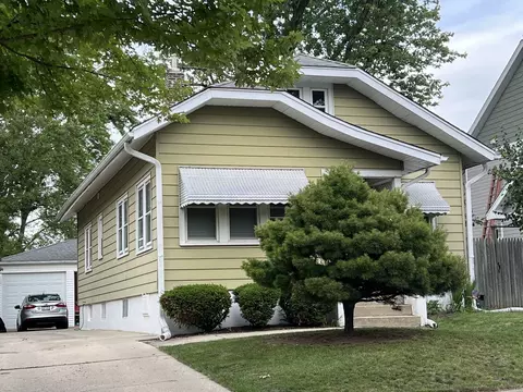 410 S 12th Ave, Saint Charles, IL 60174