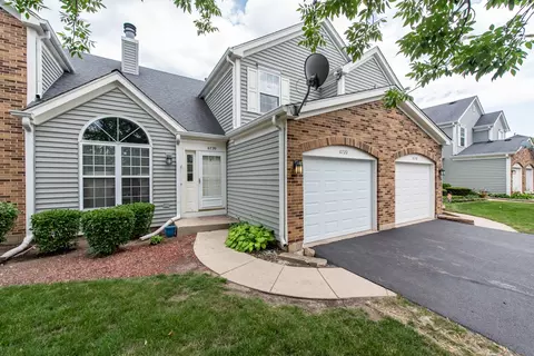 6720 Roanoake Ct, Gurnee, IL 60031
