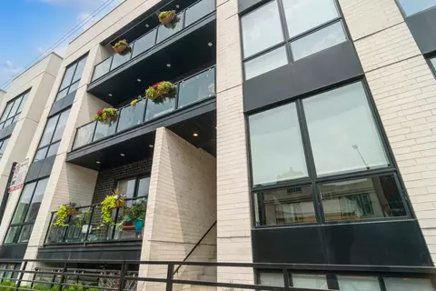 2854 W Belmont Ave #3N, Chicago, IL 60618