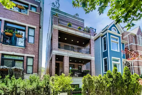 823 W Wrightwood Ave #2, Chicago, IL 60614
