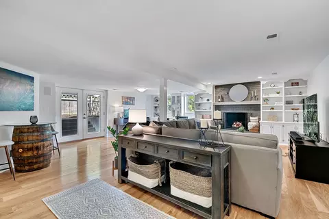 1011 E Bailey Rd, Naperville, IL 60565 photo 9