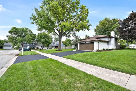 1011 E Bailey Rd, Naperville, IL 60565 photo 24